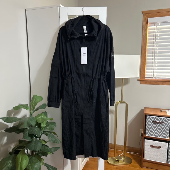 ALO Yoga Jackets & Blazers - ALO Yoga Summer Nights Lightweight Coat Jacket Black Large NWT